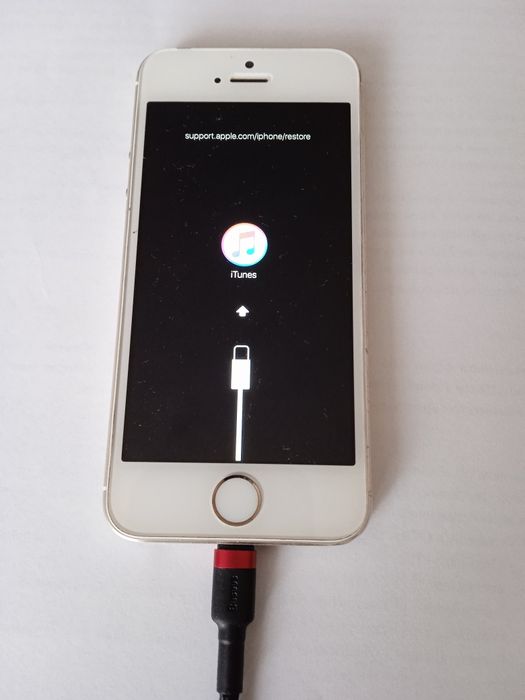 iPhone 5s на запчастини