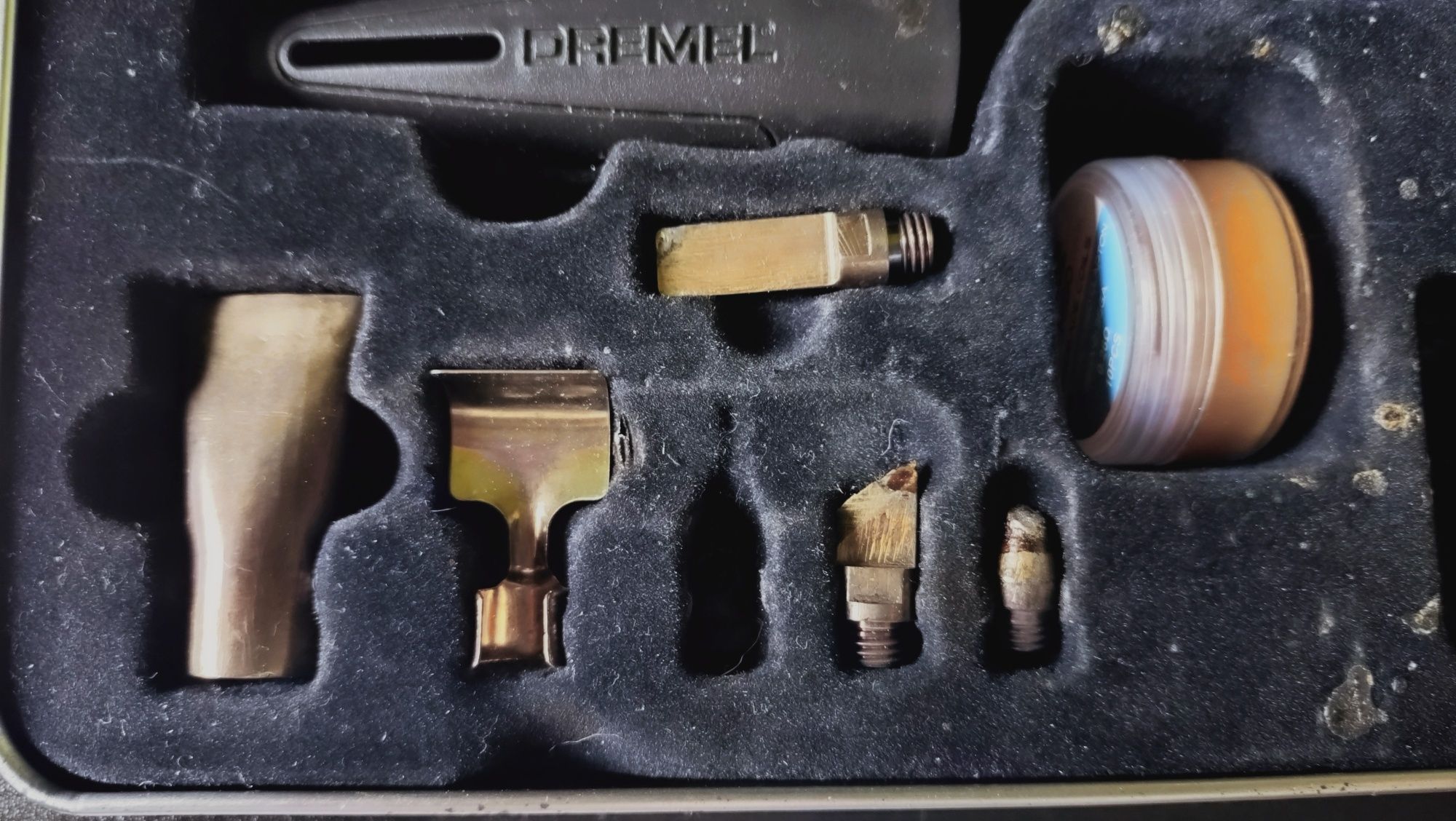 Dremel Versatip 2000-6 lutownica palnik spawarka do plastiku wypalarka