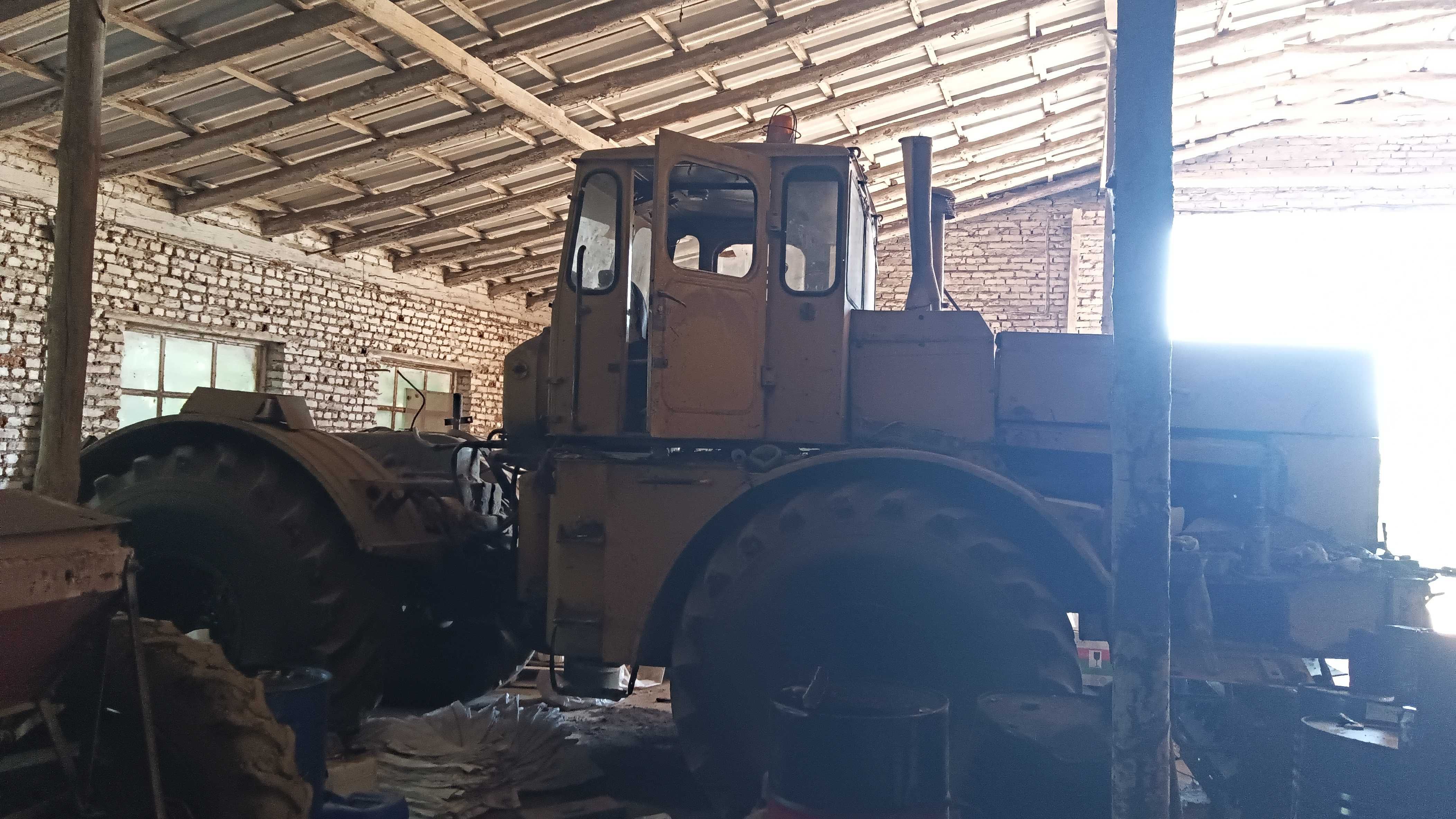 Продам Кировец К-7001