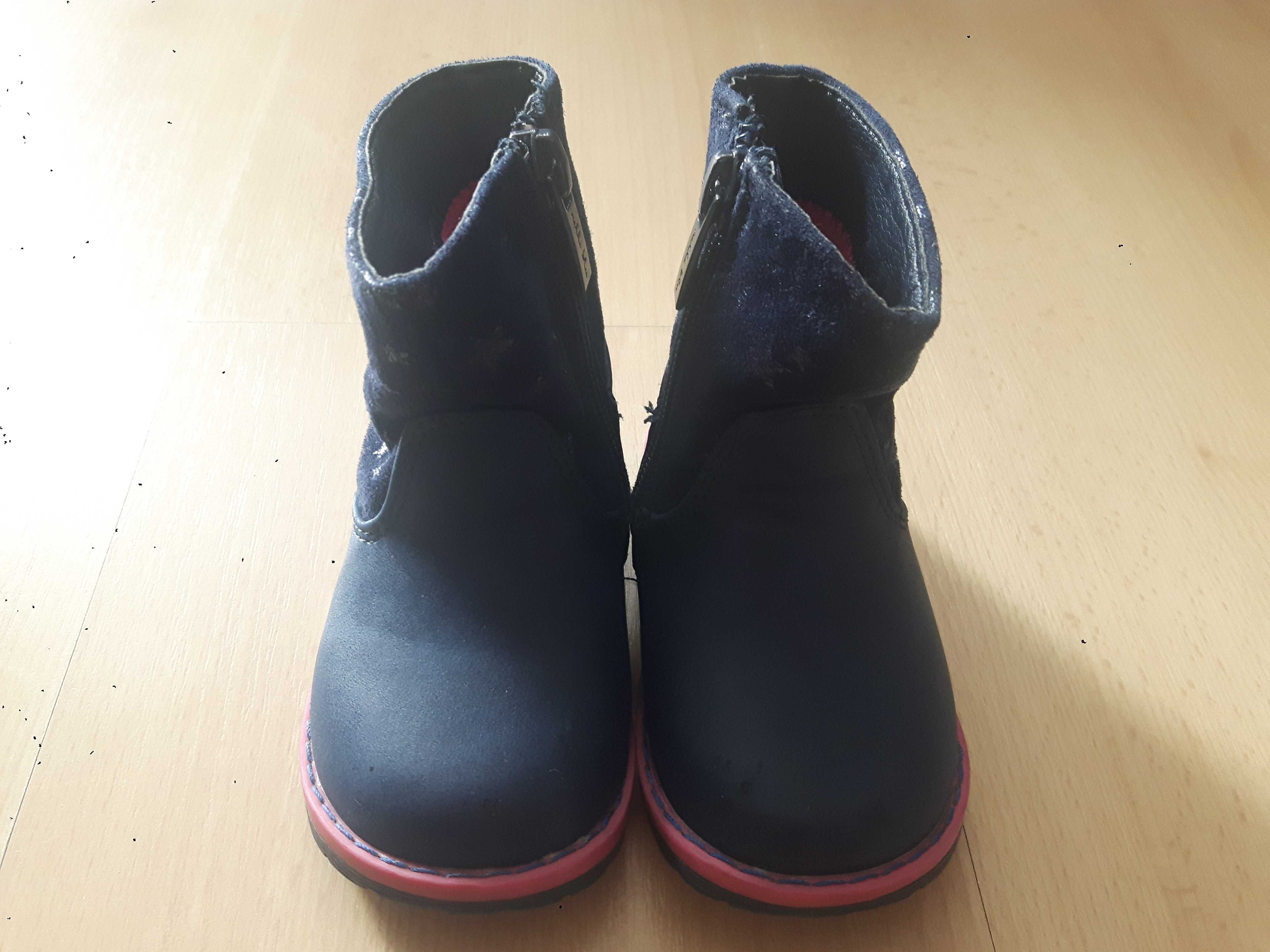 Buty wiosenne dziewczęce Nelli Blu 20 + Różowe buciki w serduszka 21