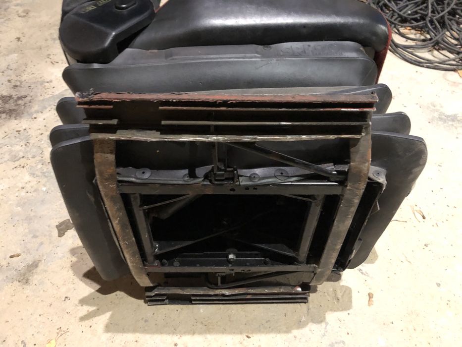 Fotel pneumatyczny kierowcy bus laweta LT pneumat Mercedes volkswagen