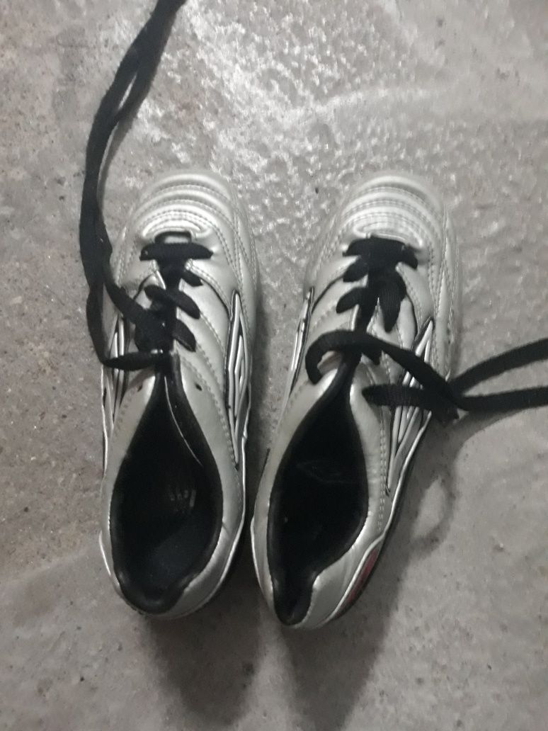 Chuteiras da Umbro