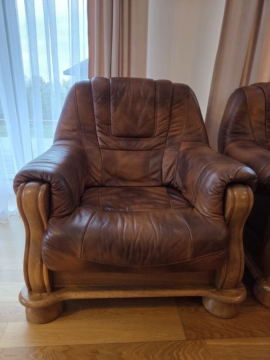 Komplet mebli skórzanych - sofa oraz 2 fotele