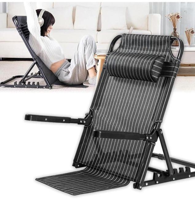 Krzesło podłogowe że składanym oparciem, czarne