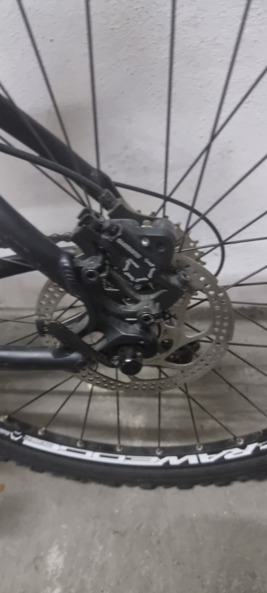 Vendo bicicleta preta!