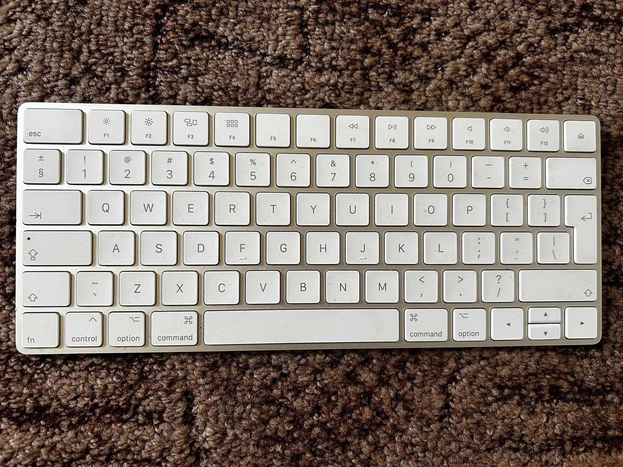 Apple Magic Keyboard 2 + Magic Mouse 2 (z okleiną) — Zestaw