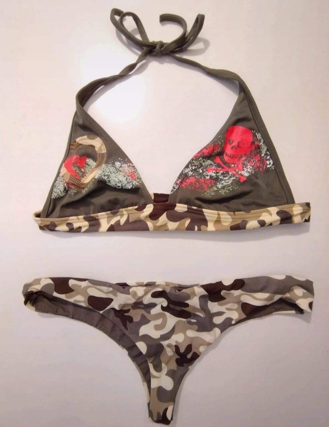 Bikini Brasileiro camuflado e reversivel