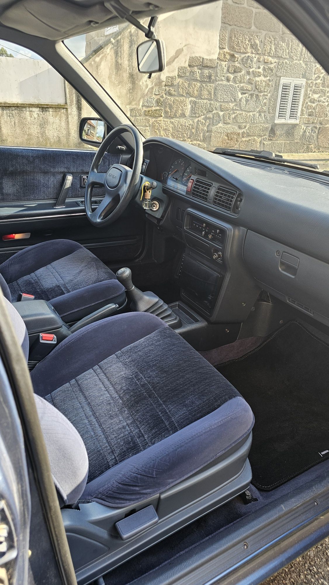 Mazda 626 *Como Novo*