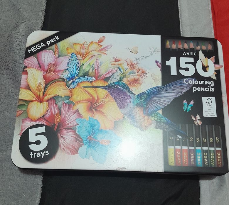 Lapis de cores, com 150 lapis