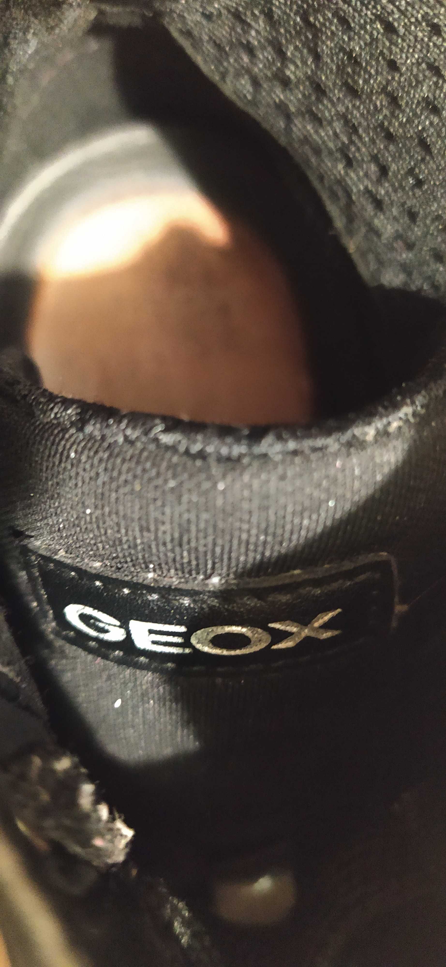 Botki Geox skórzane 36 czarne z aplikacją