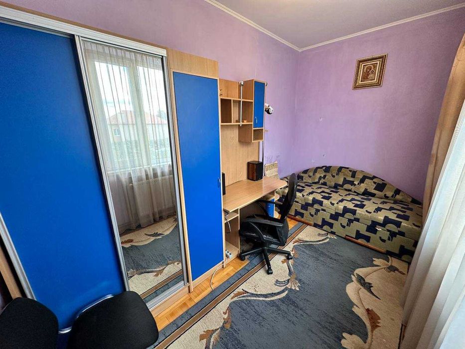 Продаж частини будинку з ділянкою у м.Дрогобич (вул. Довбуша)