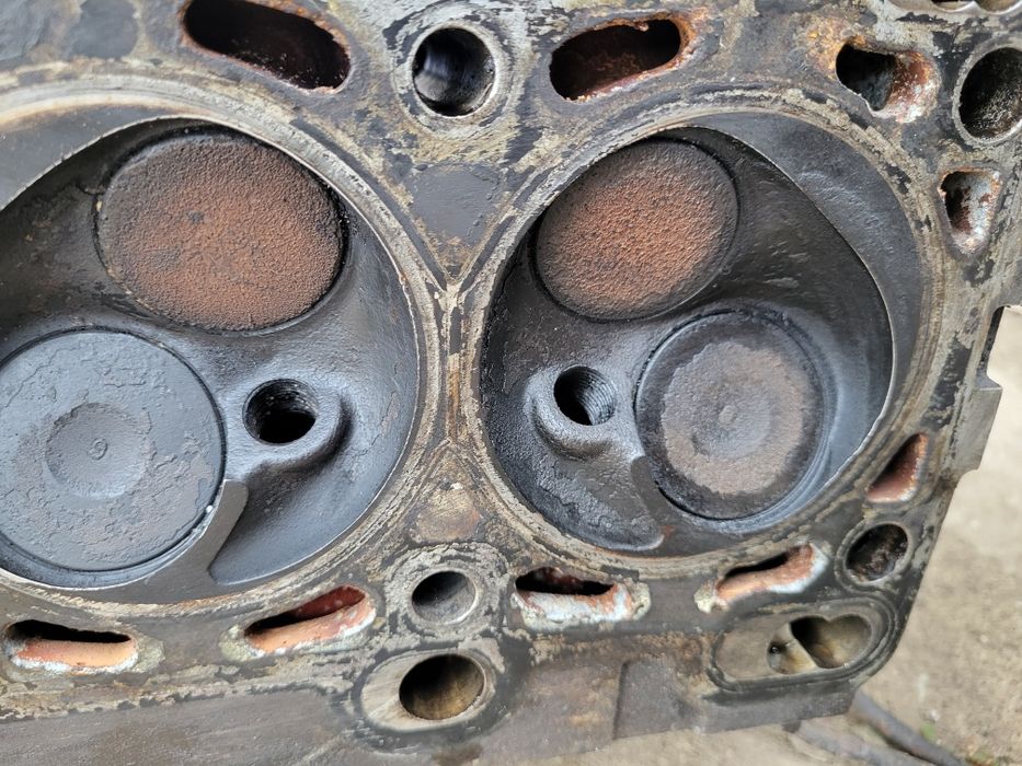 ГБЦ форд скорпио 1 двухраспредвальный с трещиной