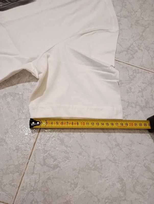T-shirt branca simples da adidas
