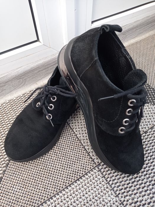 Замшеві/шкіряні кросівки/красовки туфлі в ідеалі 37 розмір