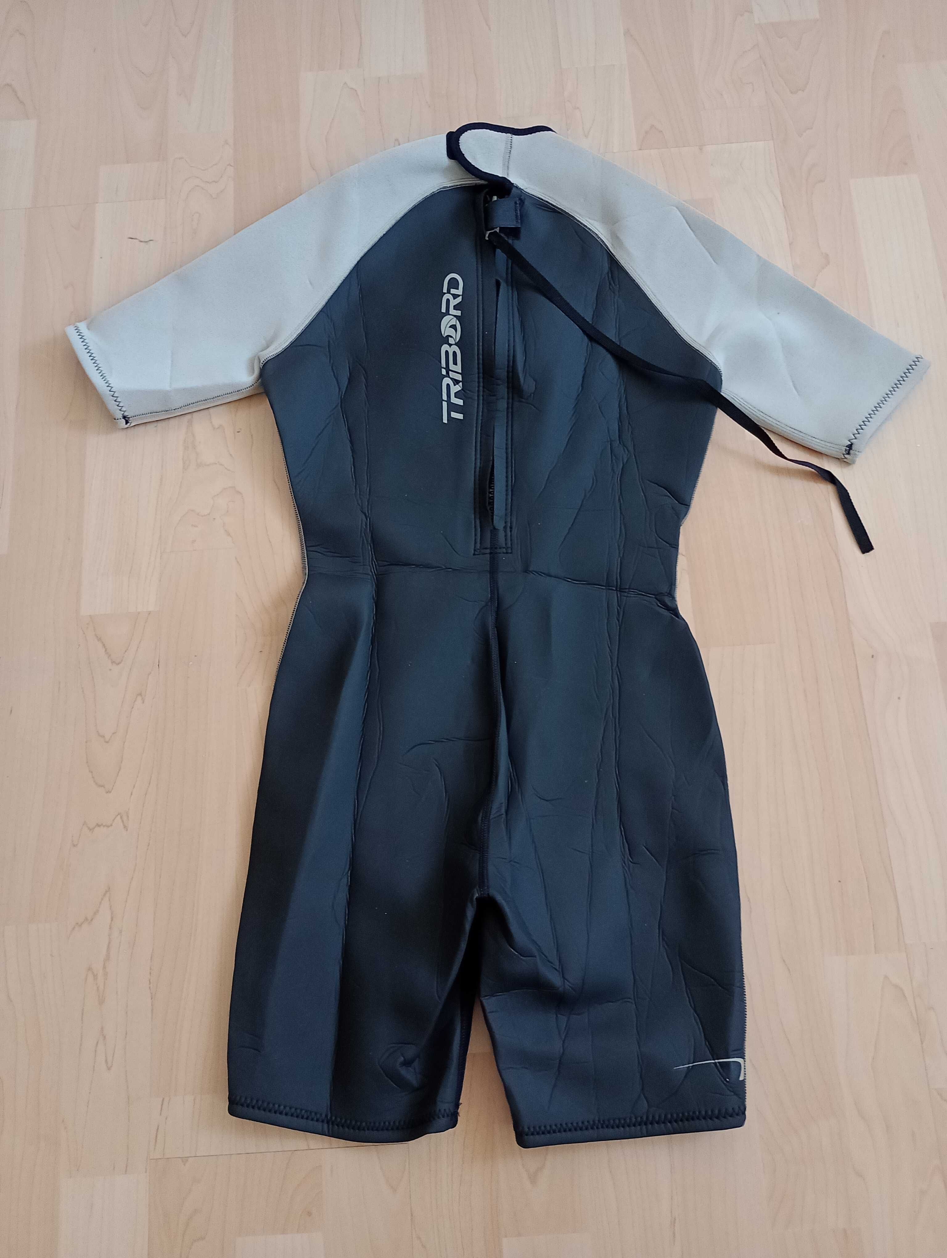 Pianka neoprenowa Tribord rozmiar XS na 12-13 lat