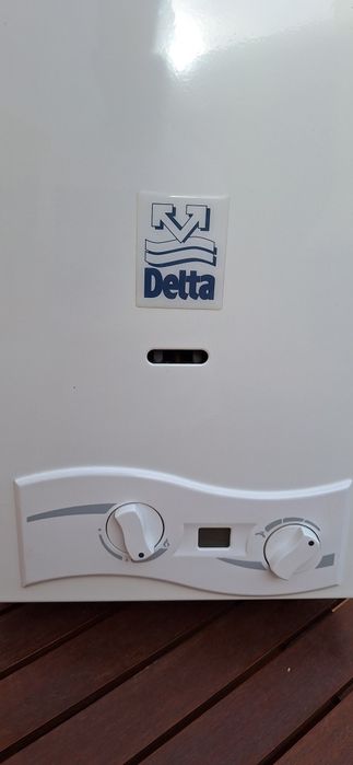 Esquentador Delta de 11 litros, usado.