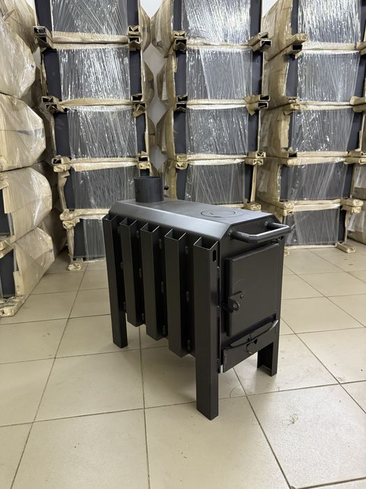Піч буржуйка на дровах опалення котел