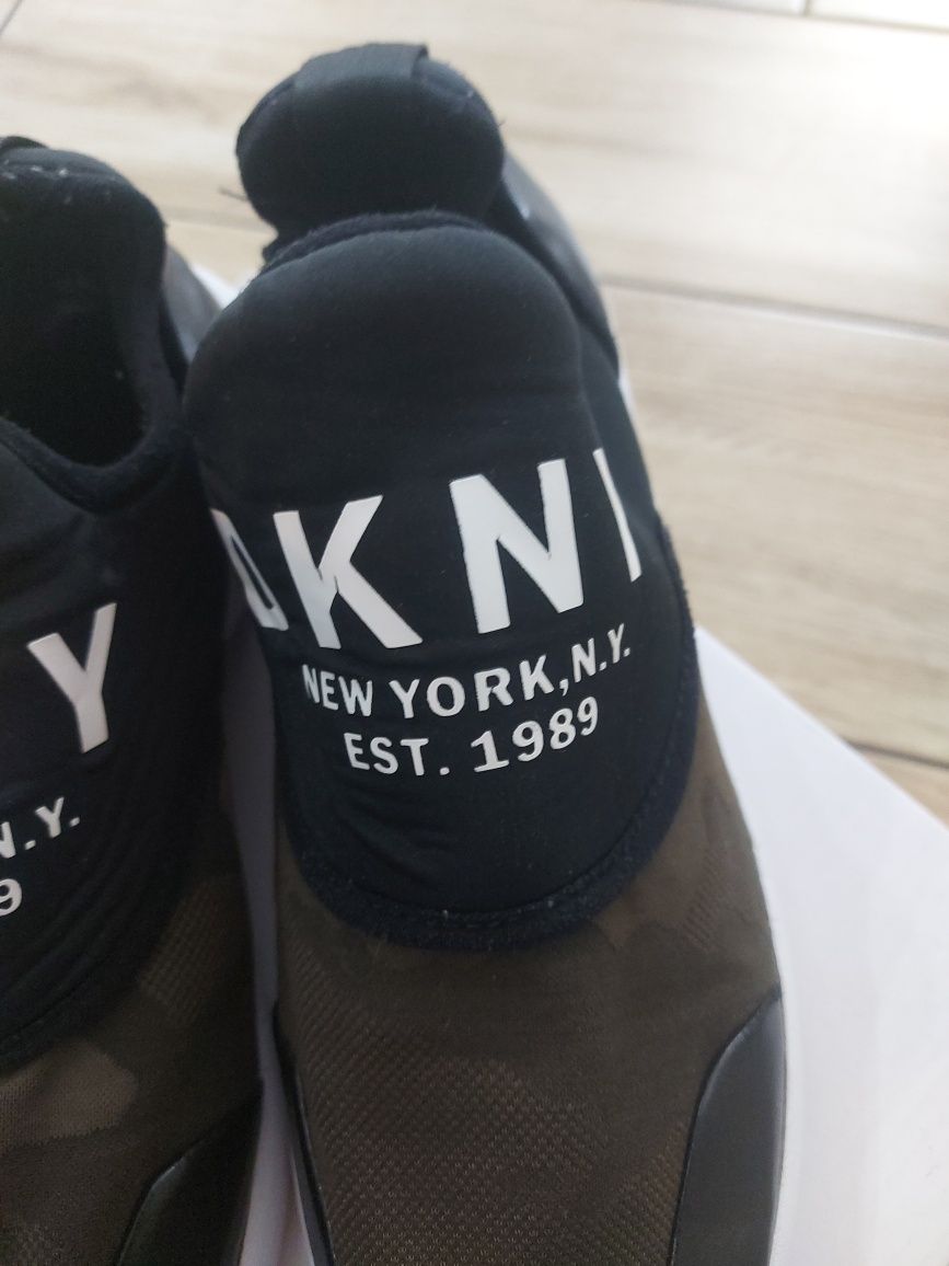 Snikersy  dkny lekkie 39