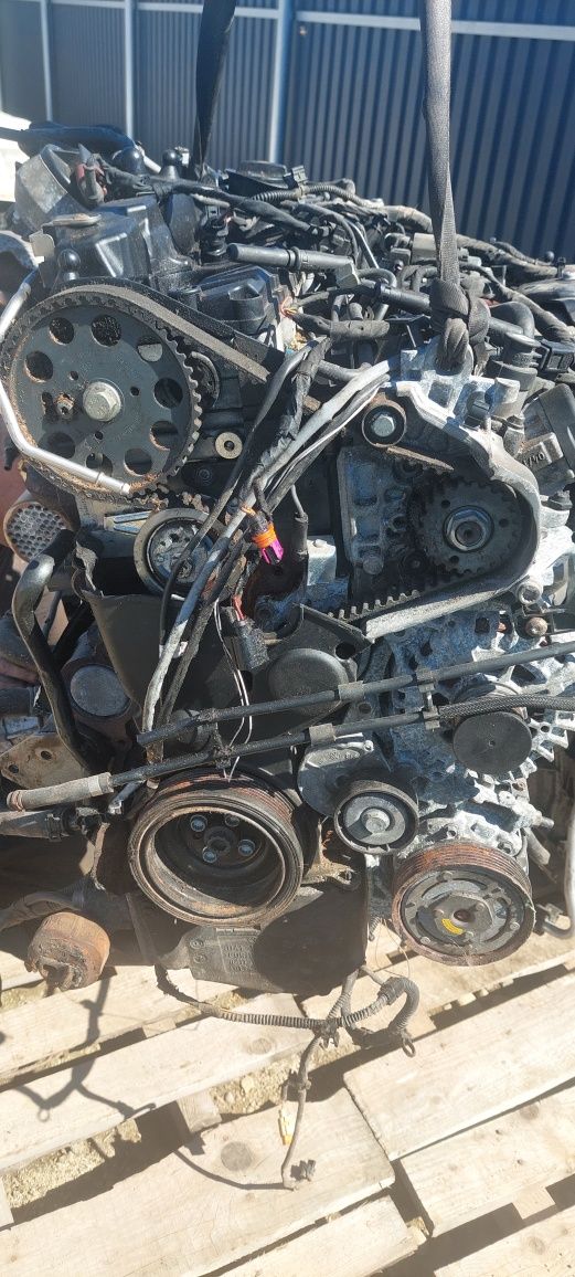 Двигун мотор 2.0 CSU Audi A4 A5 Q5