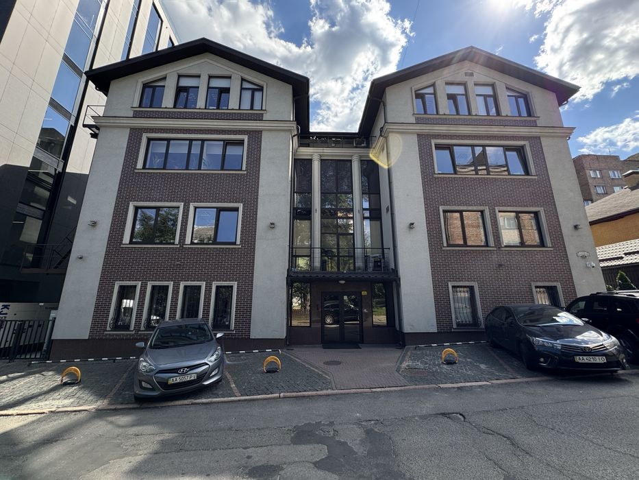 Оренда офісу кабінетна система Красилівська 11 Голосіївський р.н без%