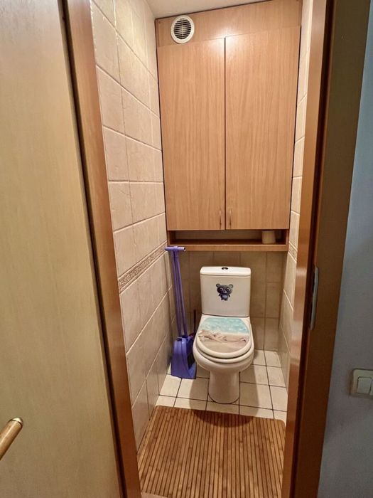 Продам укомплектовану сталінку 2х кімнатну в центрі