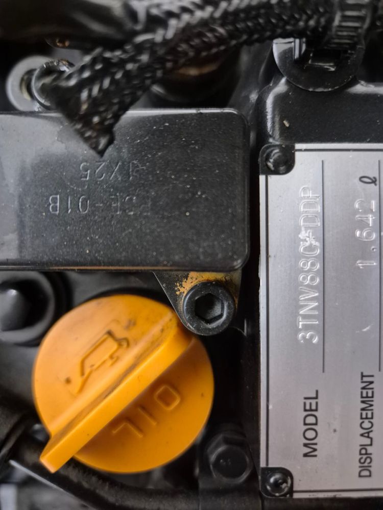 Silnik spalinowy YANMAR 3TNV88C
