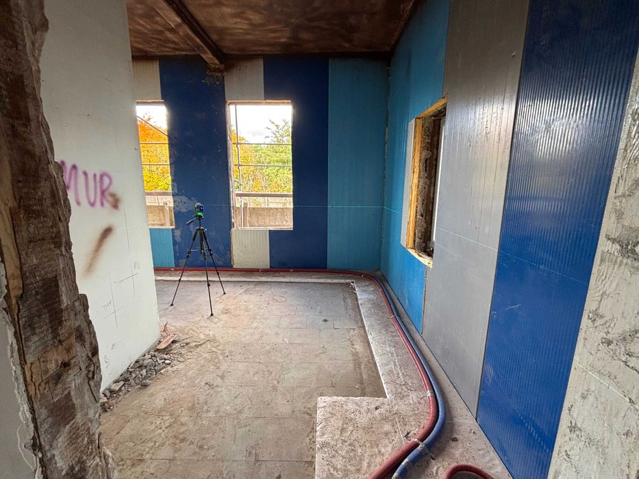 Zlecę montaż płyt PIR w budynku