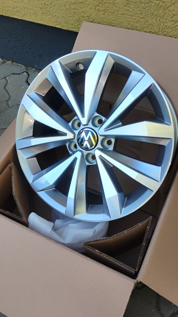 Felga l7 Vw T-Roc 2GA 7J ET45 5x112 NOWA 2025r