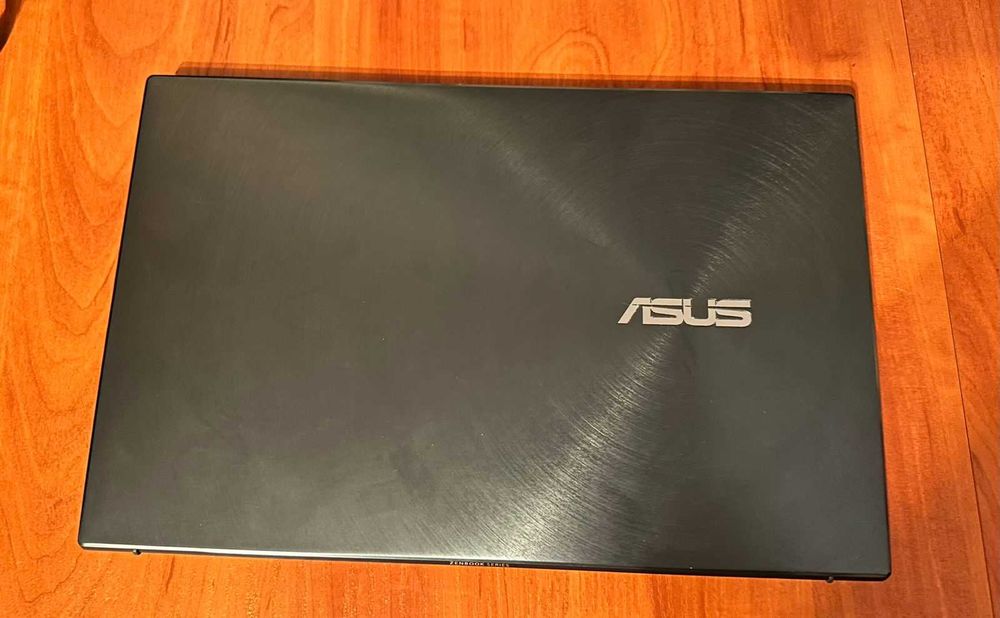 ASUS ZenBook UX425E, Windows 11, core i5, 512GB SSD