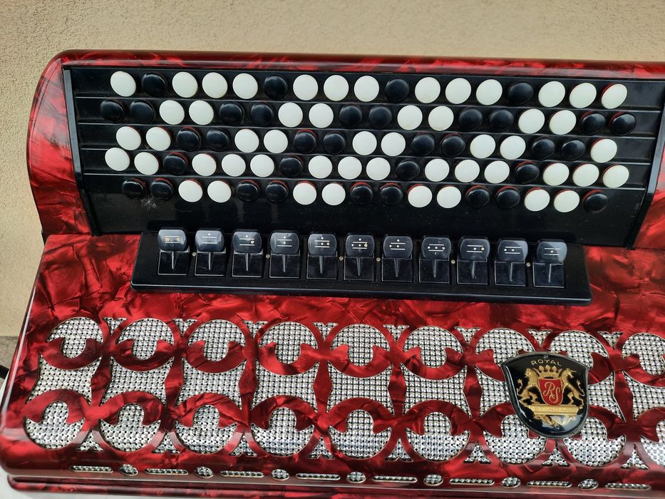 Akordeon rojalstandard 120 basow