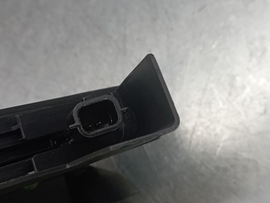 Fechadura / fecho porta frente esquerdo DACIA Sandero III