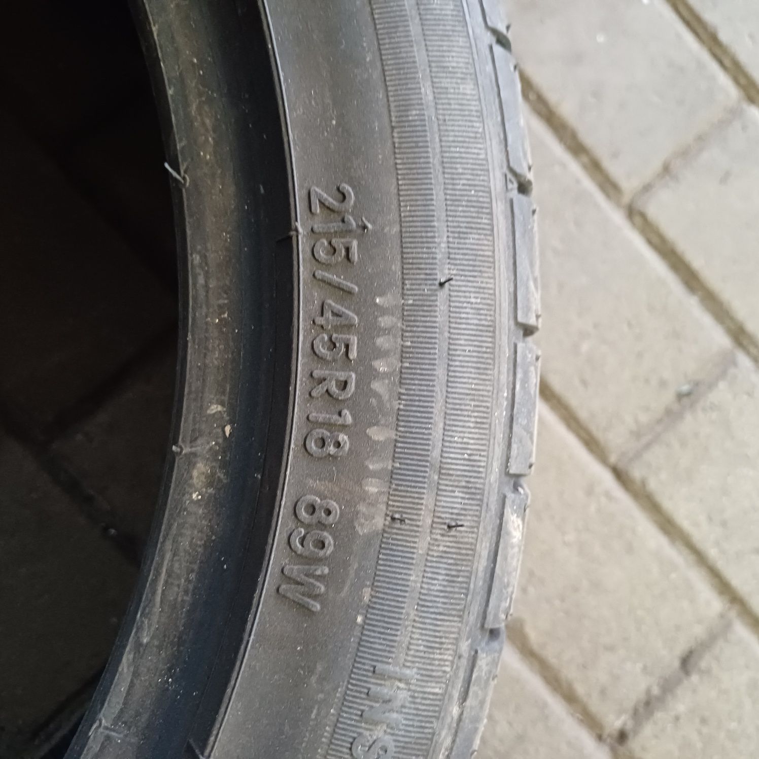 Резина Toyo 215/45 R18