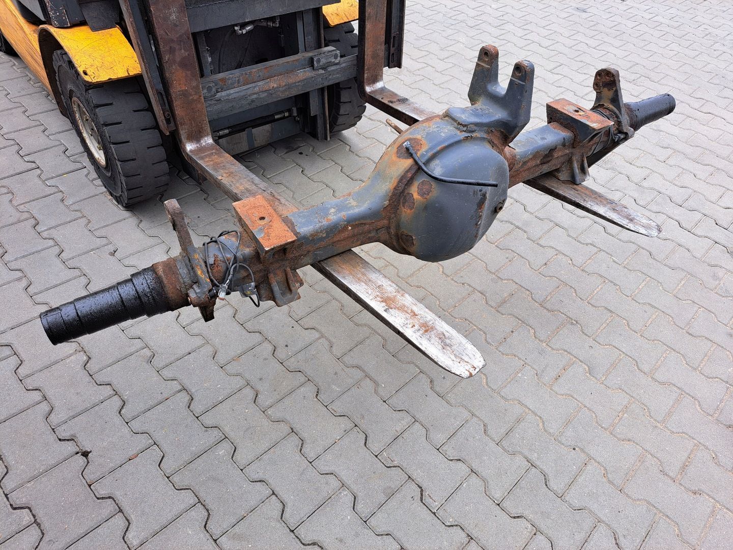 OBUDOWA MOSTU POCHWA RENAULT MIDLUM DXI VOLVO FL R19.5
