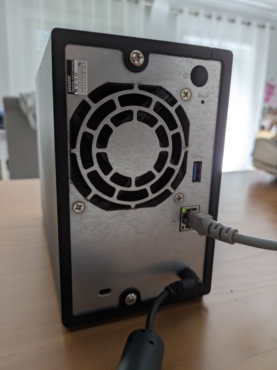 Servidor NAS Asustor AS1002T 2TB