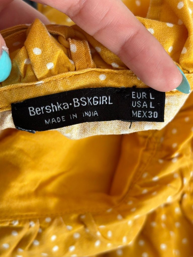 Macacão amarelo Bershka