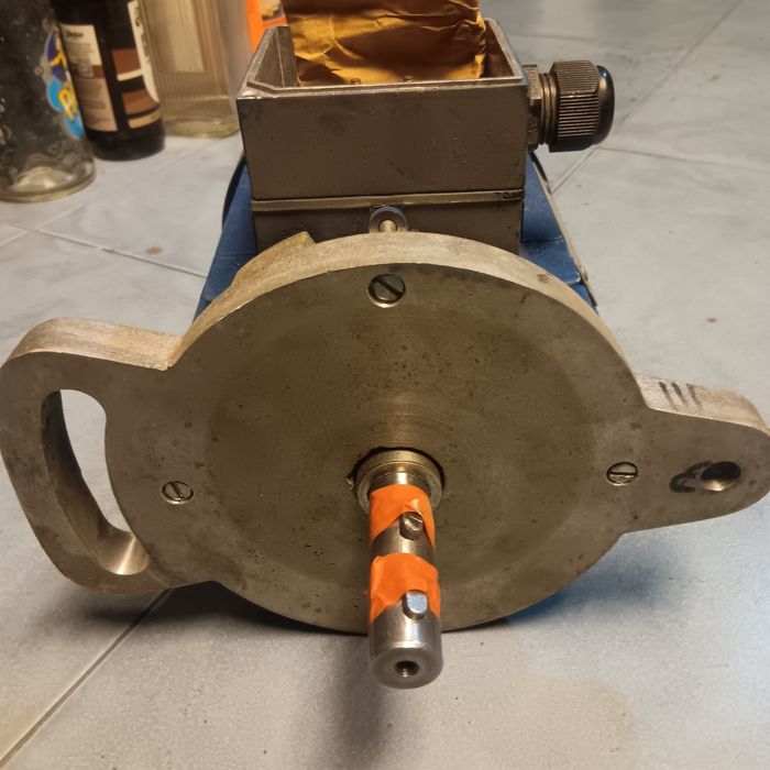 Silnik elektryczny 750W