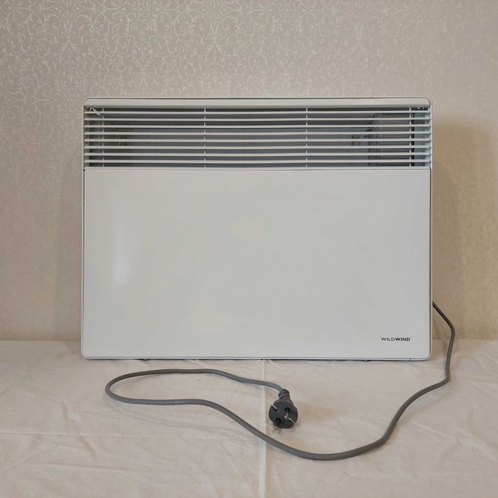 Якісний конвектор електричний Wild Wind 1.5 - M за півціни