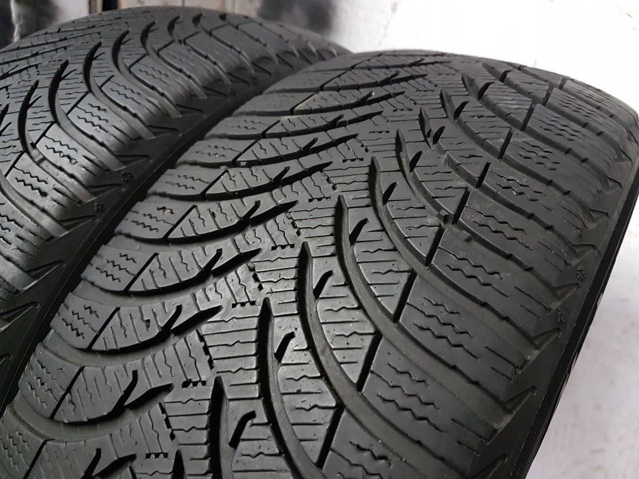 Dwie Opony zimowe 205/50R17 5,6mm Michelin Alpin A4