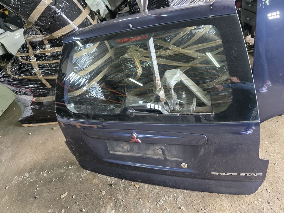 Tampa de mala misubishi space star