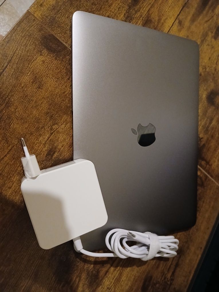 Macbook 12 bom estado ver descrição]