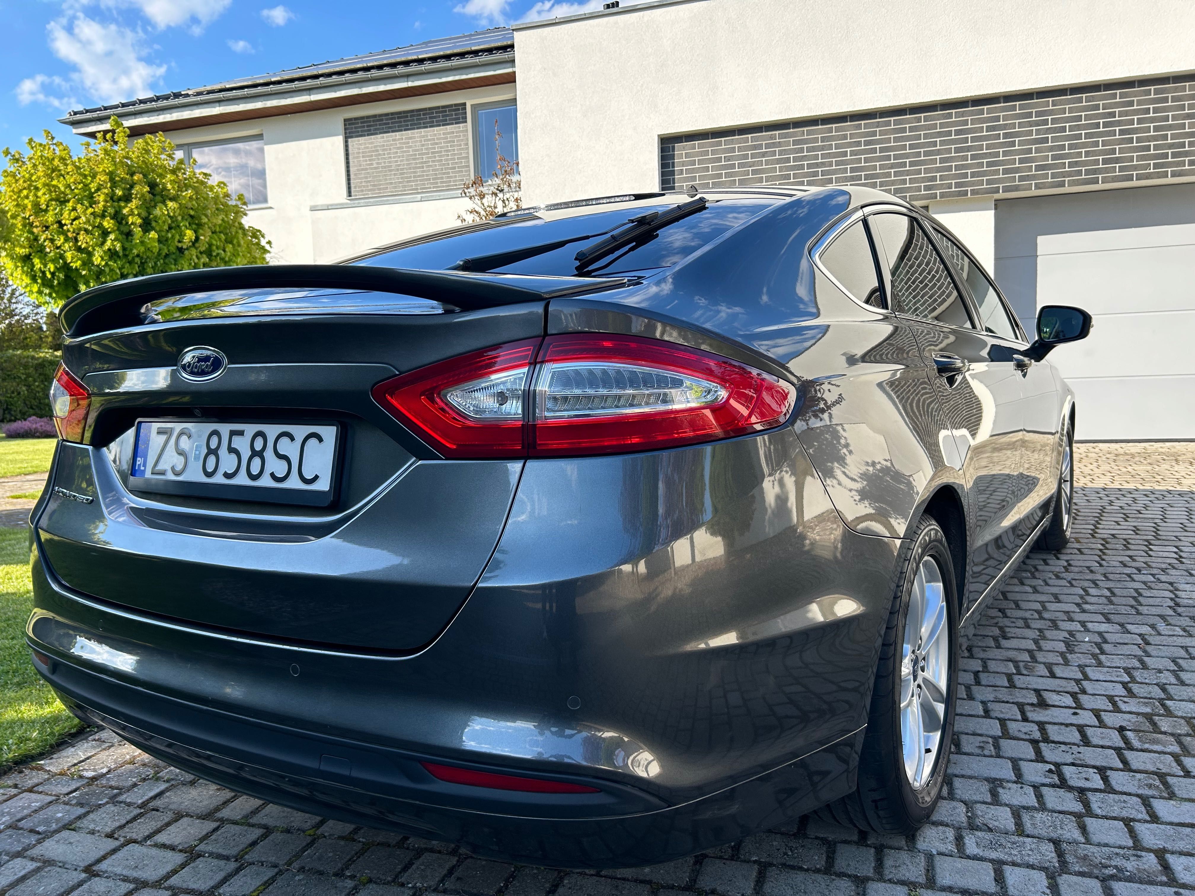 Ford Mondeo 2,0tdci limuzyna bezwypadek serwis  2016