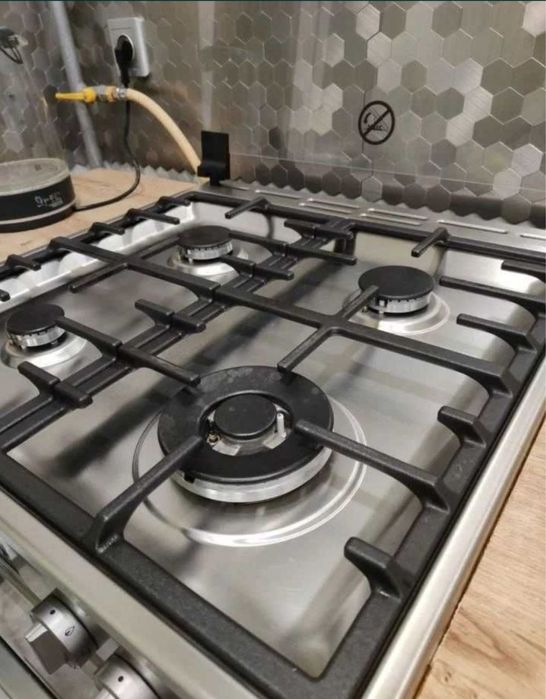 Продам Газову Плиту Б/У Gorenje GKS 6C70 XJ.Доставлю