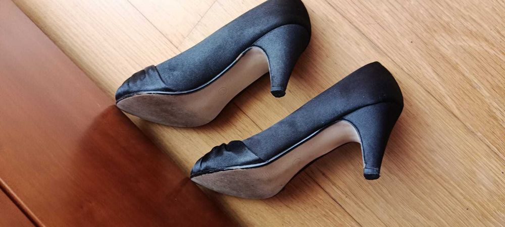 Sapatos Senhora nº37
