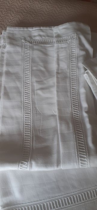 Bela e grande Capa de Edredom- Almofadões