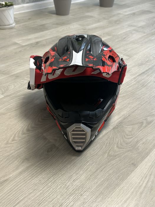 Мото шлем ендуро L