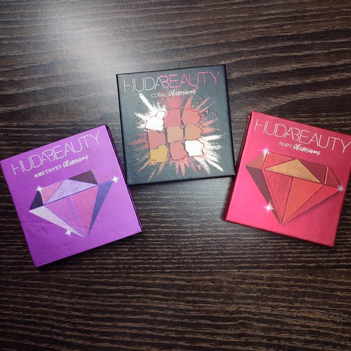 Zestaw Palet z cieniami Huda Beauty