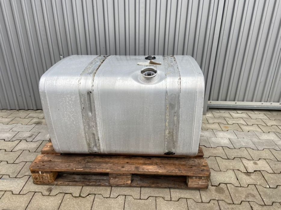 Zbiornik paliwa MAN TGX TGS 375 litrów bak