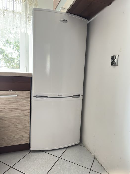 Lodówka Whirlpool 148 cm, Sprawna, zadbana