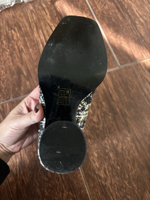 Туфлі твідові assos