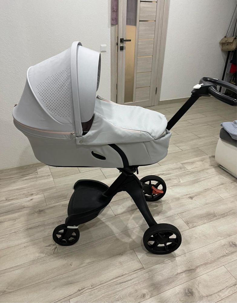 Коляска Stokke V6